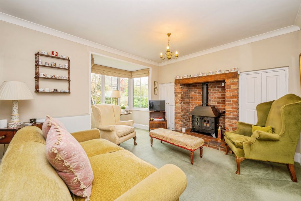 Property photo 3 of 20