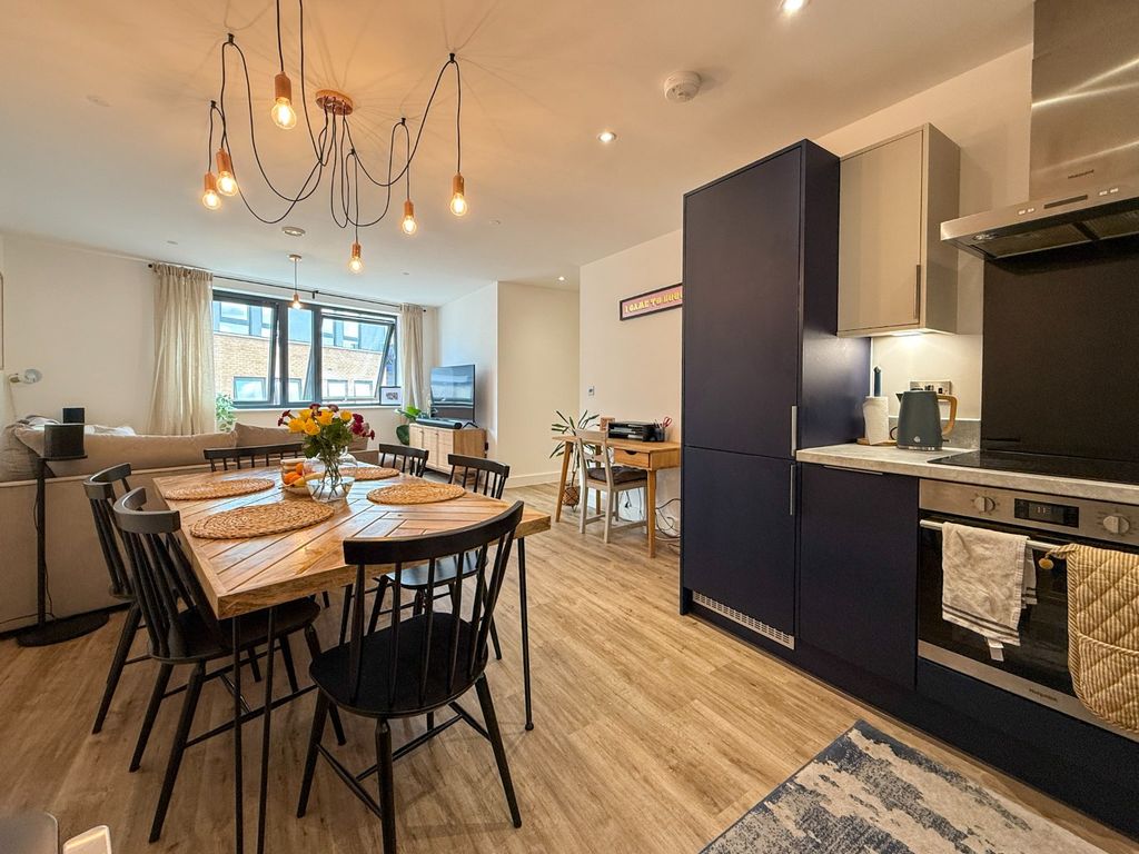 Property photo 2 of 15 4049924