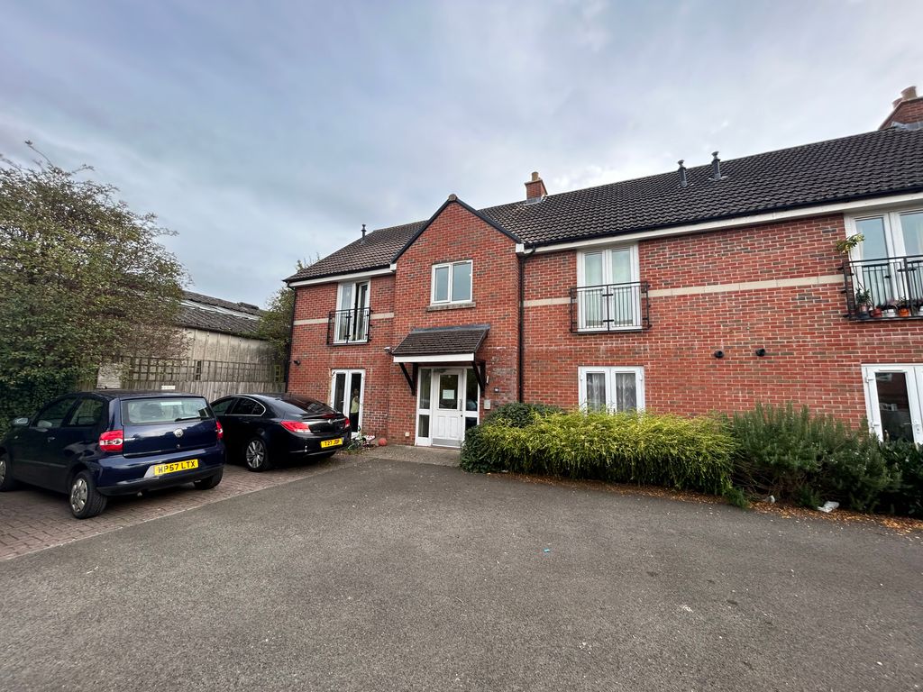 Property photo 1 of 5 Front