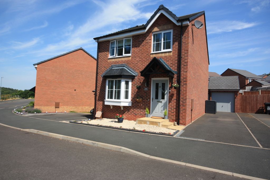 Property photo 1 of 27