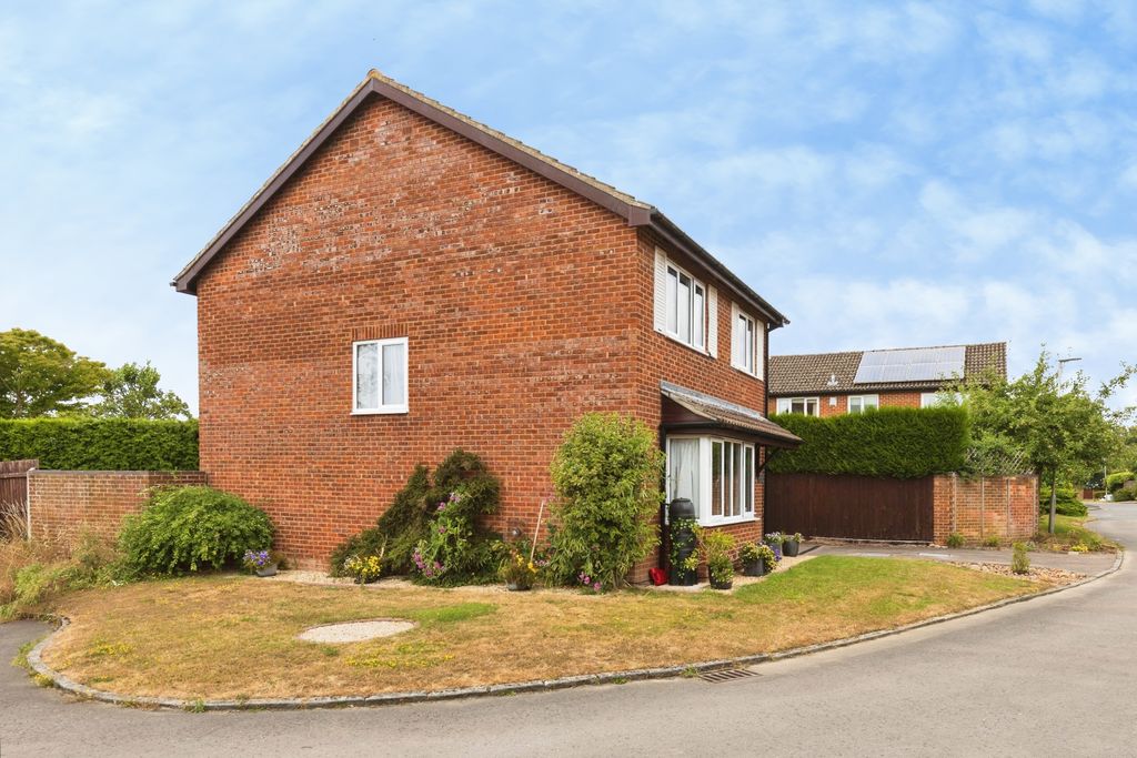 Property photo 2 of 17