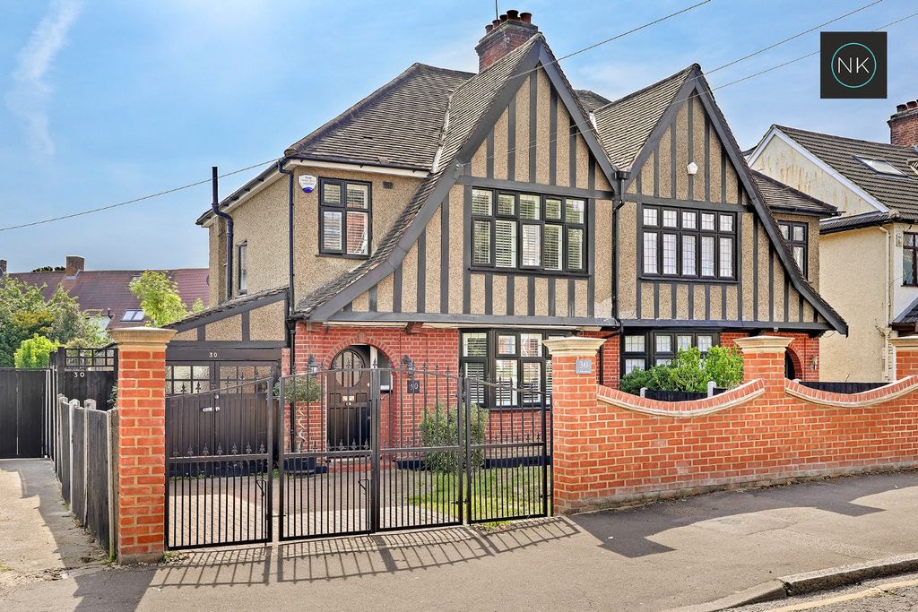 Property photo 1 of 27 5078384