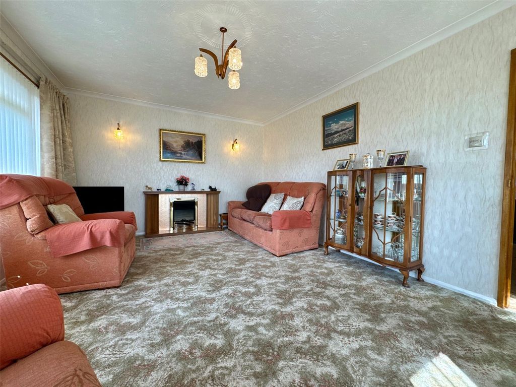 Property photo 2 of 18 Picture No. 02