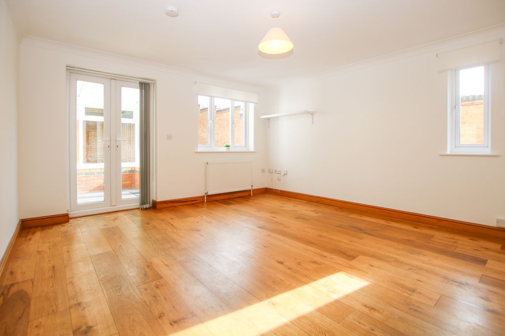 Property photo 2 of 18