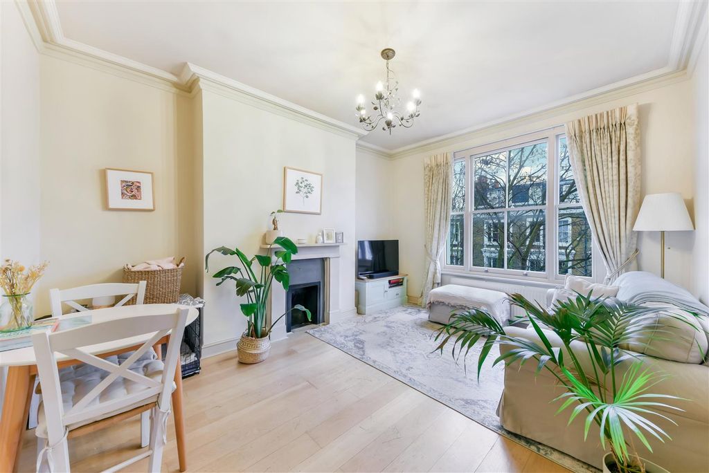 Property photo 2 of 18 Kempsford Gardens, 27, 3-1.Jpg