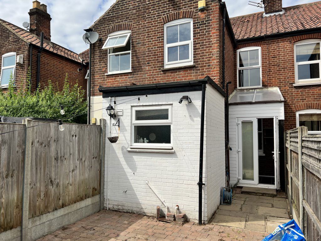 Property photo 2 of 15