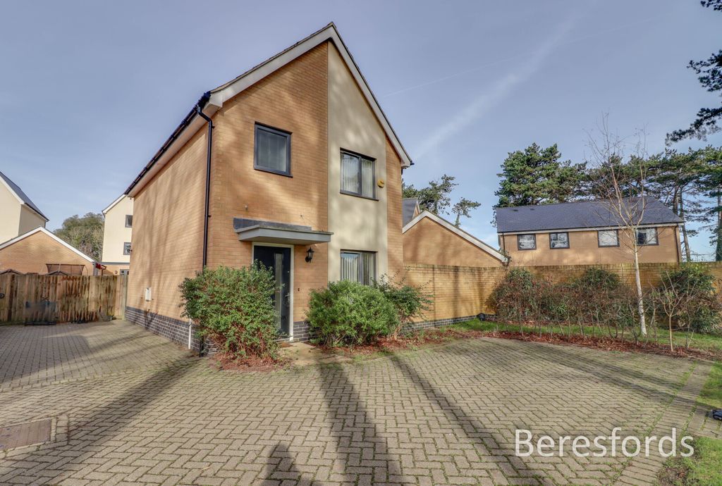 Property photo 1 of 13 Front