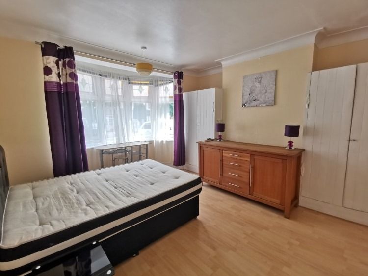 Property photo 3 of 7 4374113