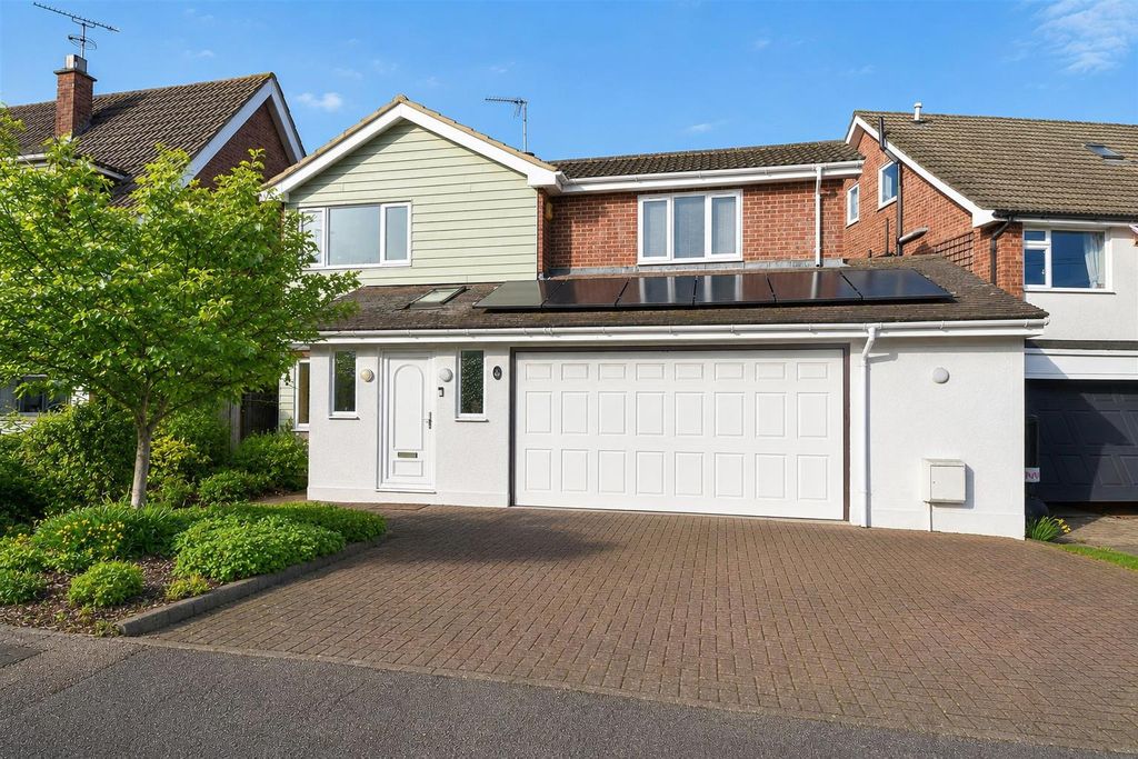 Property photo 1 of 28 4d9F4E07-7d3F-4682-9B41-03cc6A67c5cc.Png
