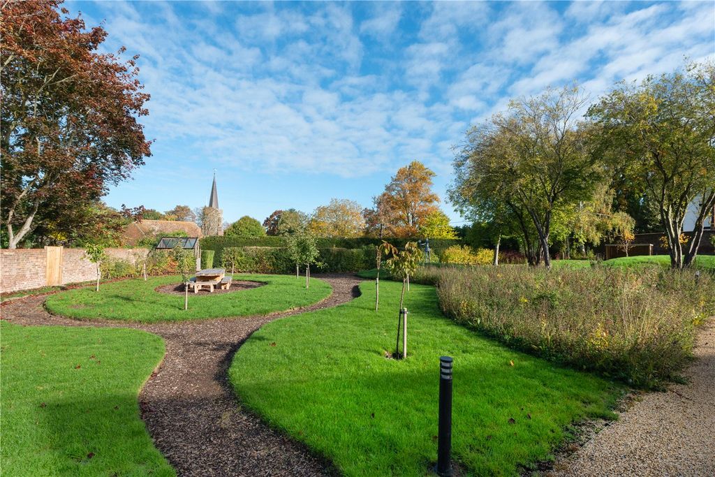 Property photo 3 of 29 Picture No. 28