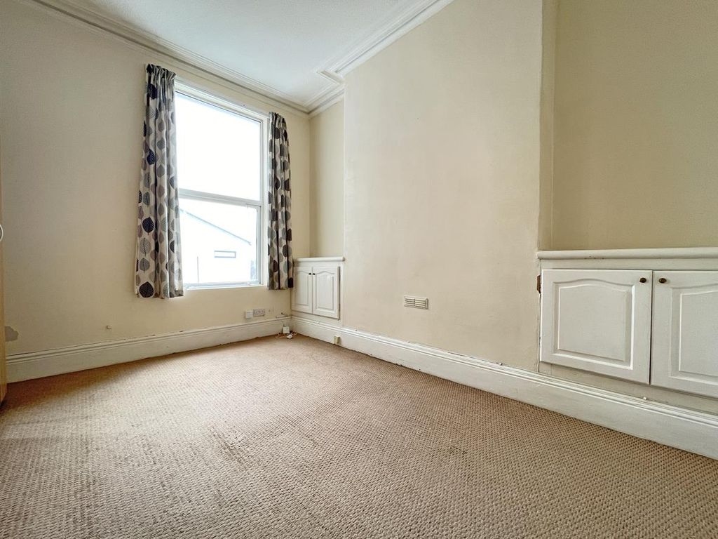 Property photo 3 of 7 Greenbank Avenue 20 Gff - Bedroom.Jpg