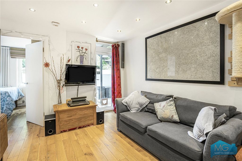 Property photo 3 of 11 Picture No. 38