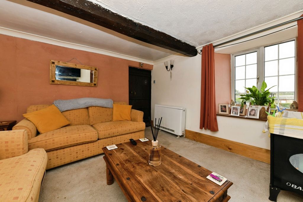 Property photo 3 of 23 Pbox-Img.Jpg