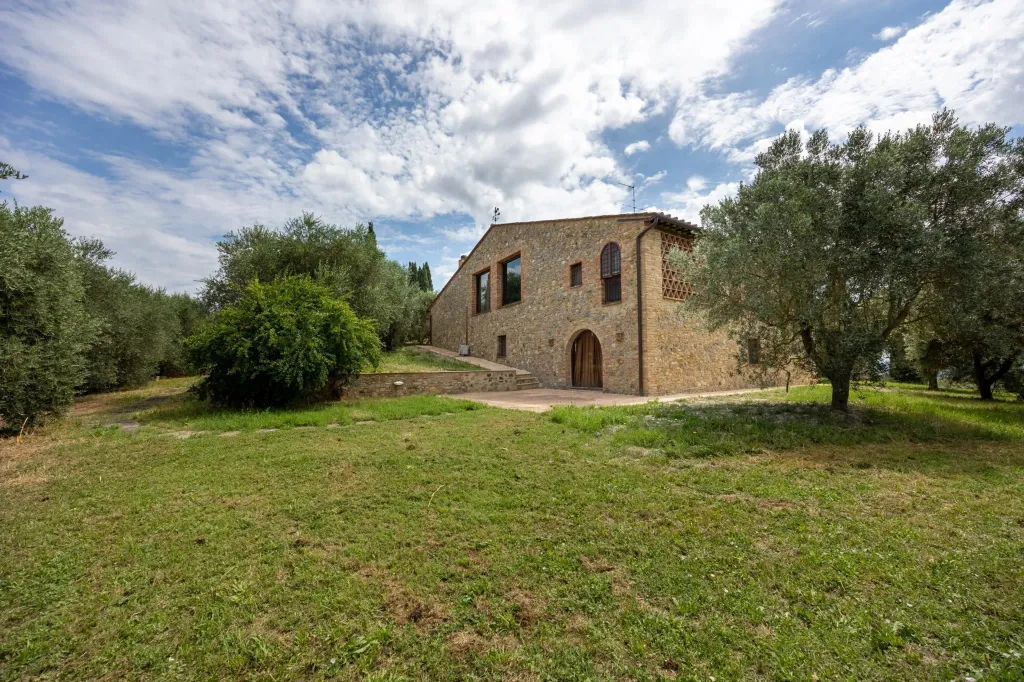 Property photo 2 of 30 <Alttext/>