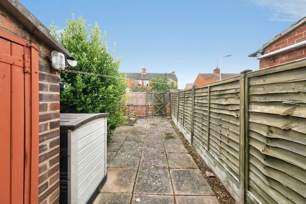 Property photo 2 of 14
