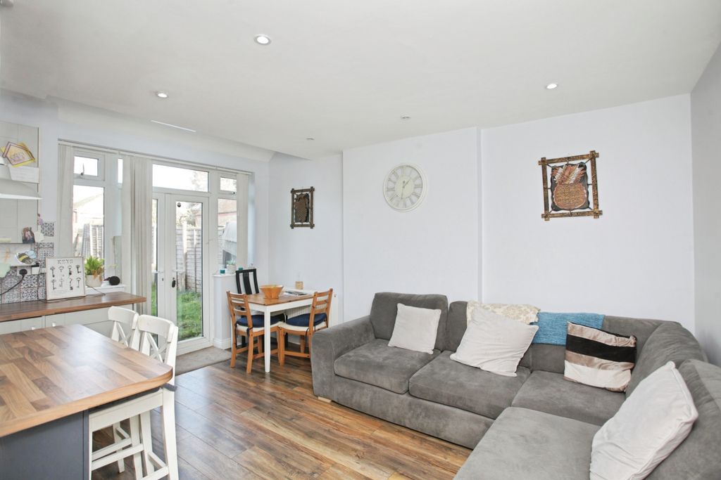 Property photo 1 of 15