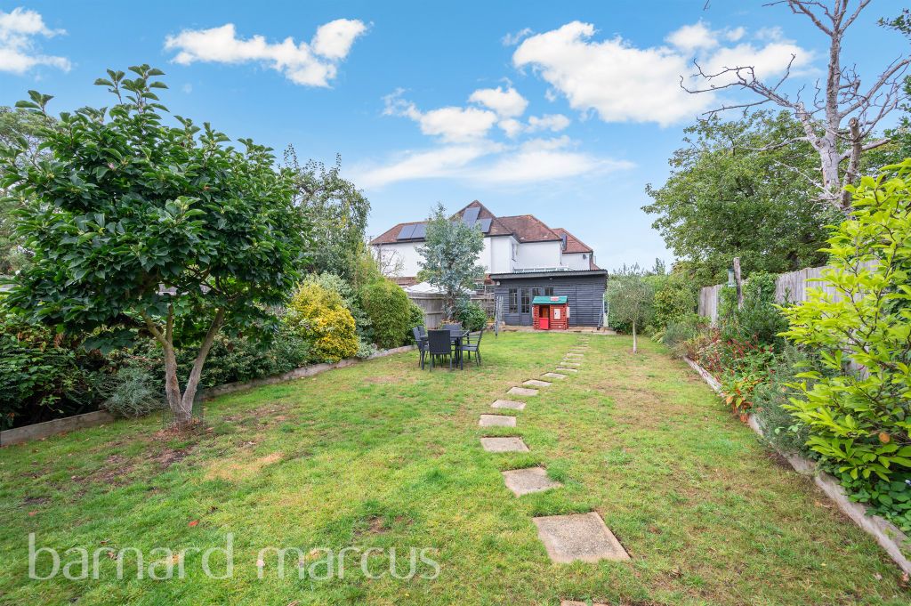 Property photo 3 of 16