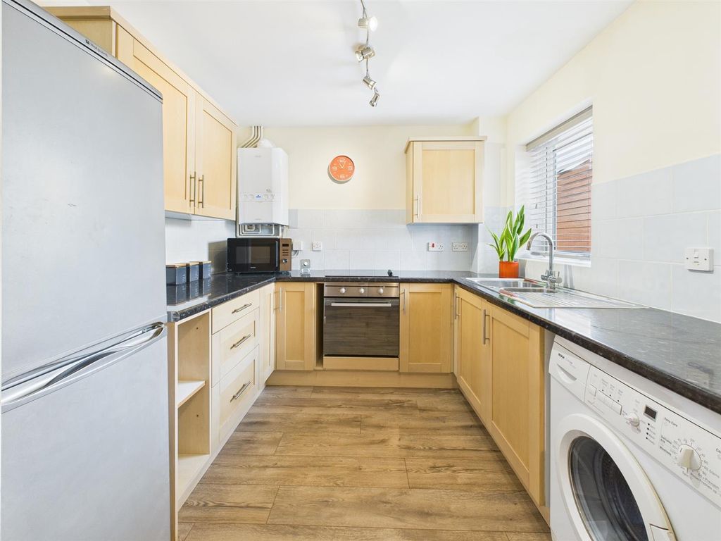 Property photo 2 of 13