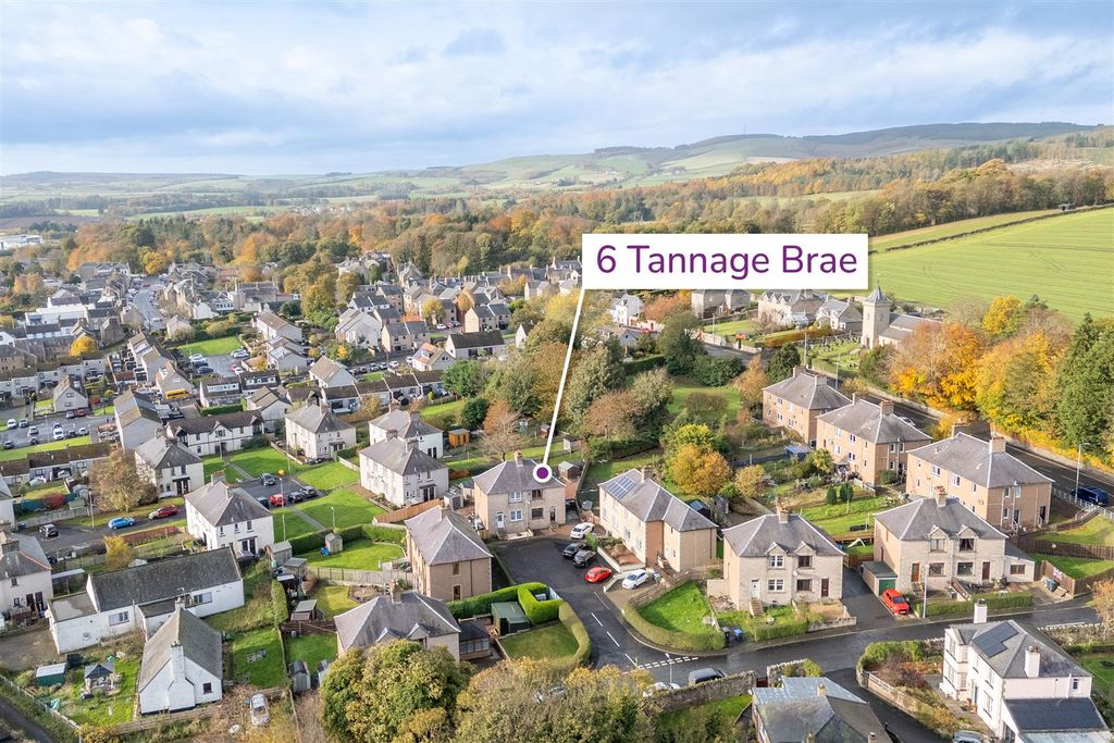 Property photo 3 of 12 6_Tannage_Brae-02.Jpg