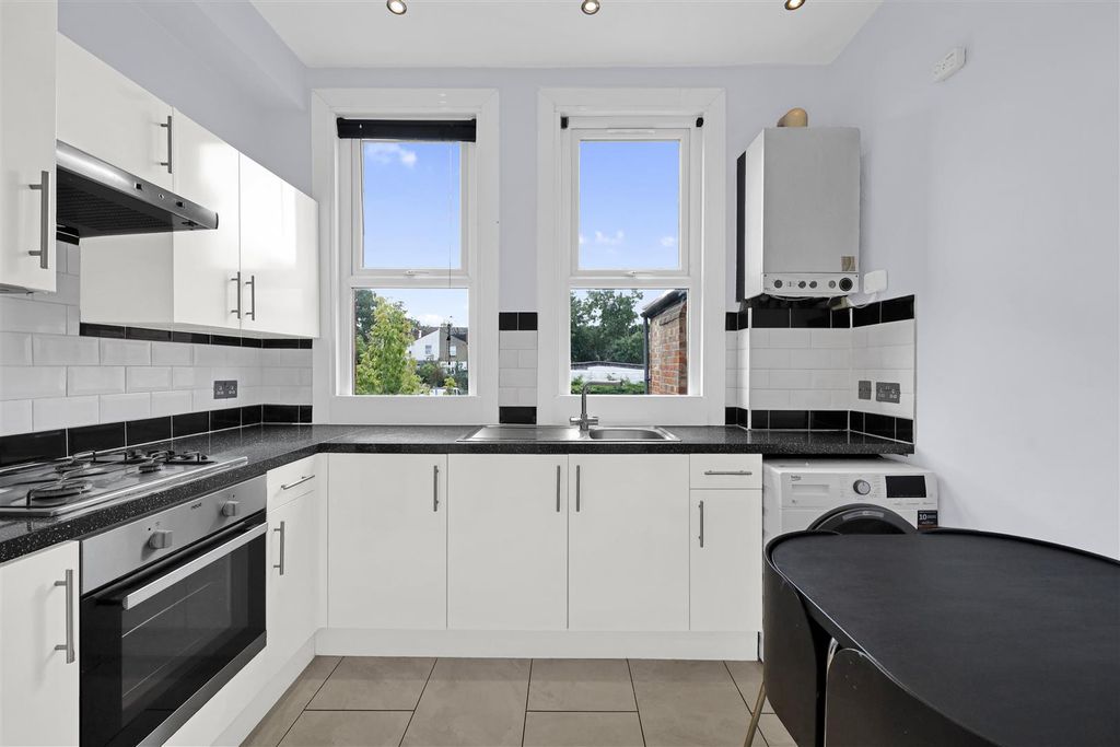 Property photo 3 of 7 19788965 (9).Jpg