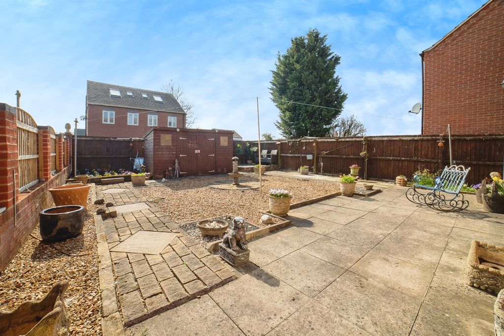 Property photo 3 of 17