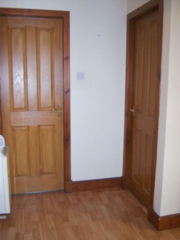 Property photo 3 of 9 Hallway