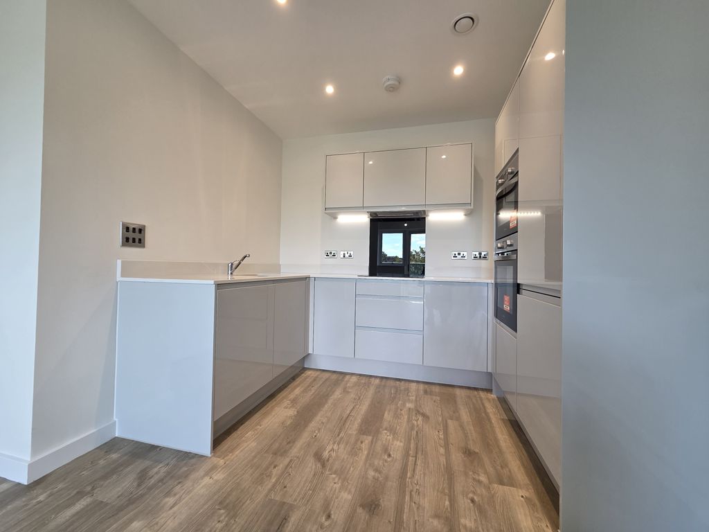 Property photo 3 of 11 Gallery
