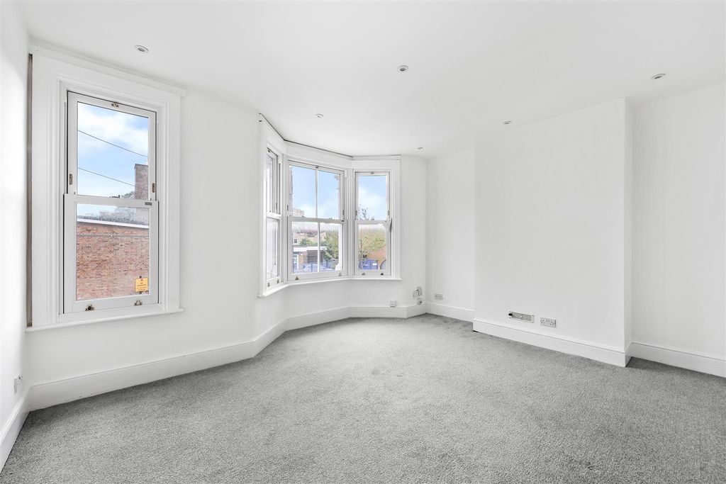 Property photo 2 of 12 4D4A5419.Jpg