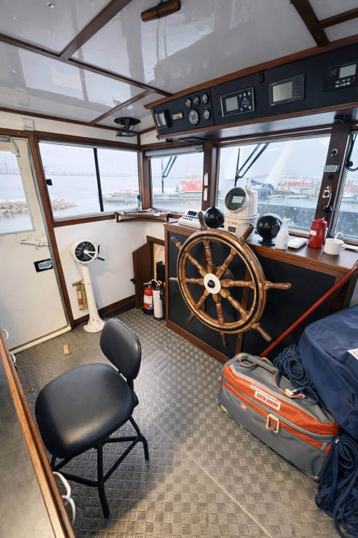 Property photo 3 of 12