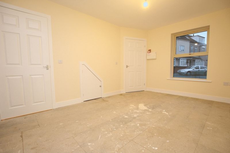 Property photo 2 of 10 Lounge