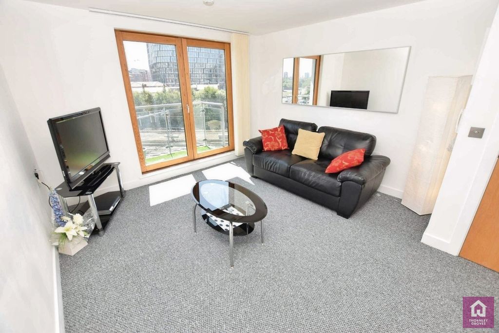 Property photo 2 of 8 Pbox-Img.Jpg