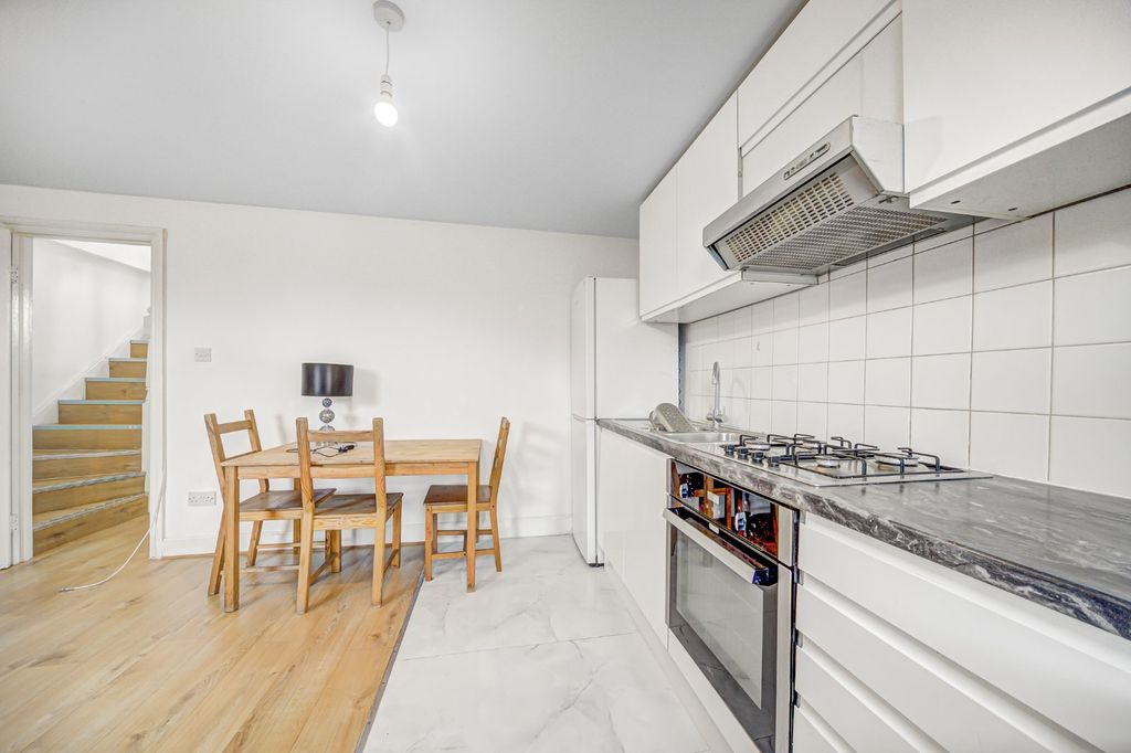 Property photo 2 of 12 Picture No. 02