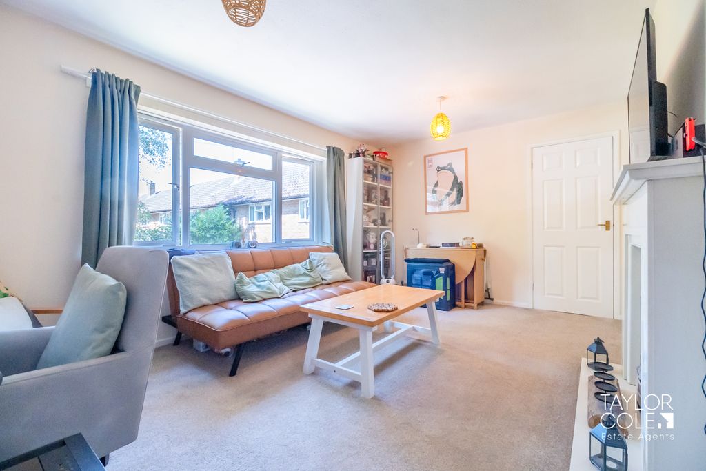 Property photo 2 of 13