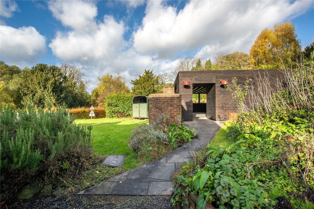 Property photo 3 of 14 Picture No. 05