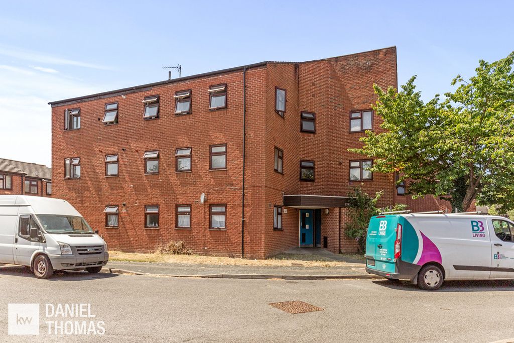 Property photo 1 of 13
