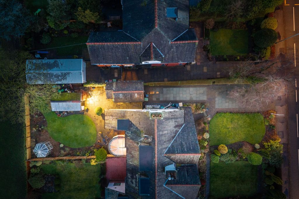 Property photo 2 of 68 3855603