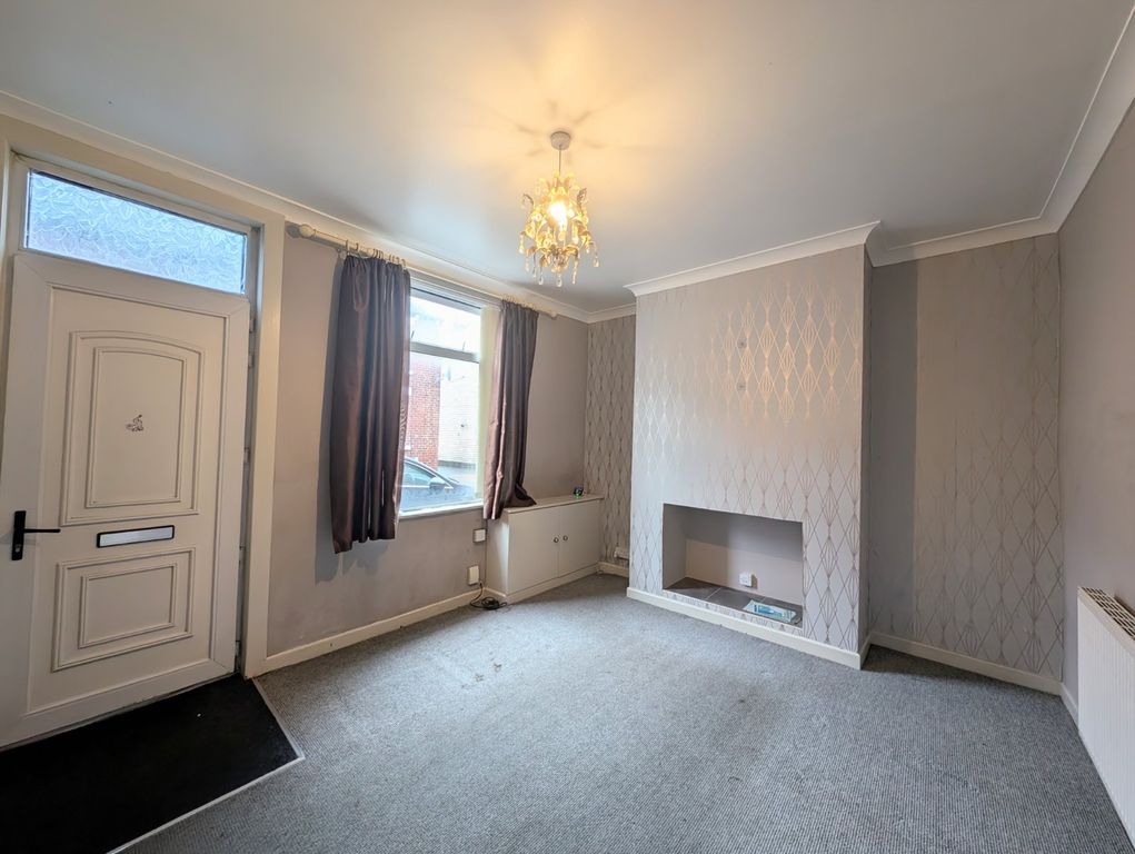 Property photo 3 of 10 Picture No. 12