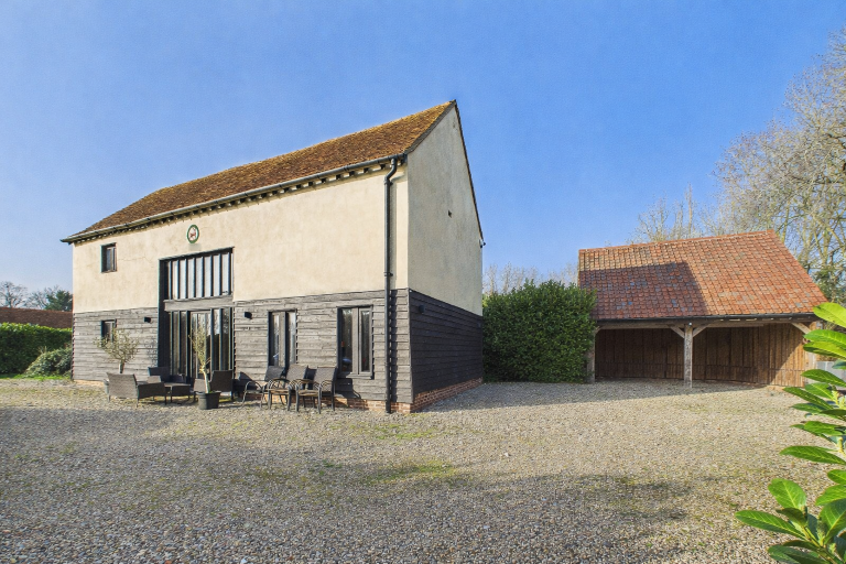 Property photo 3 of 35