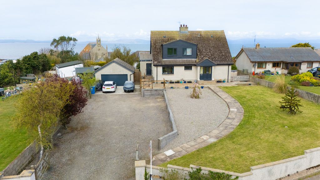 Property photo 1 of 44