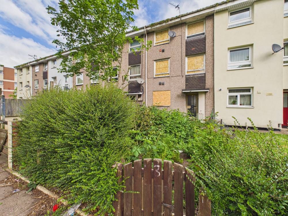 Property photo 1 of 13 Giraffe360-Still005
