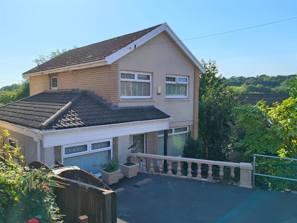 Property photo 1 of 41 Image003.Jpg