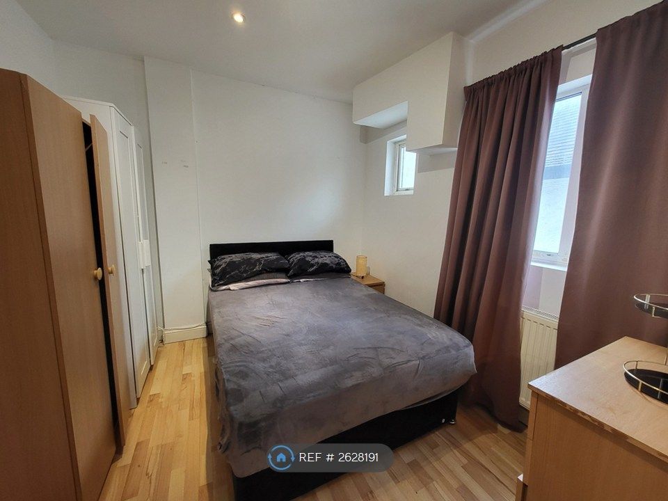 Property photo 1 of 5