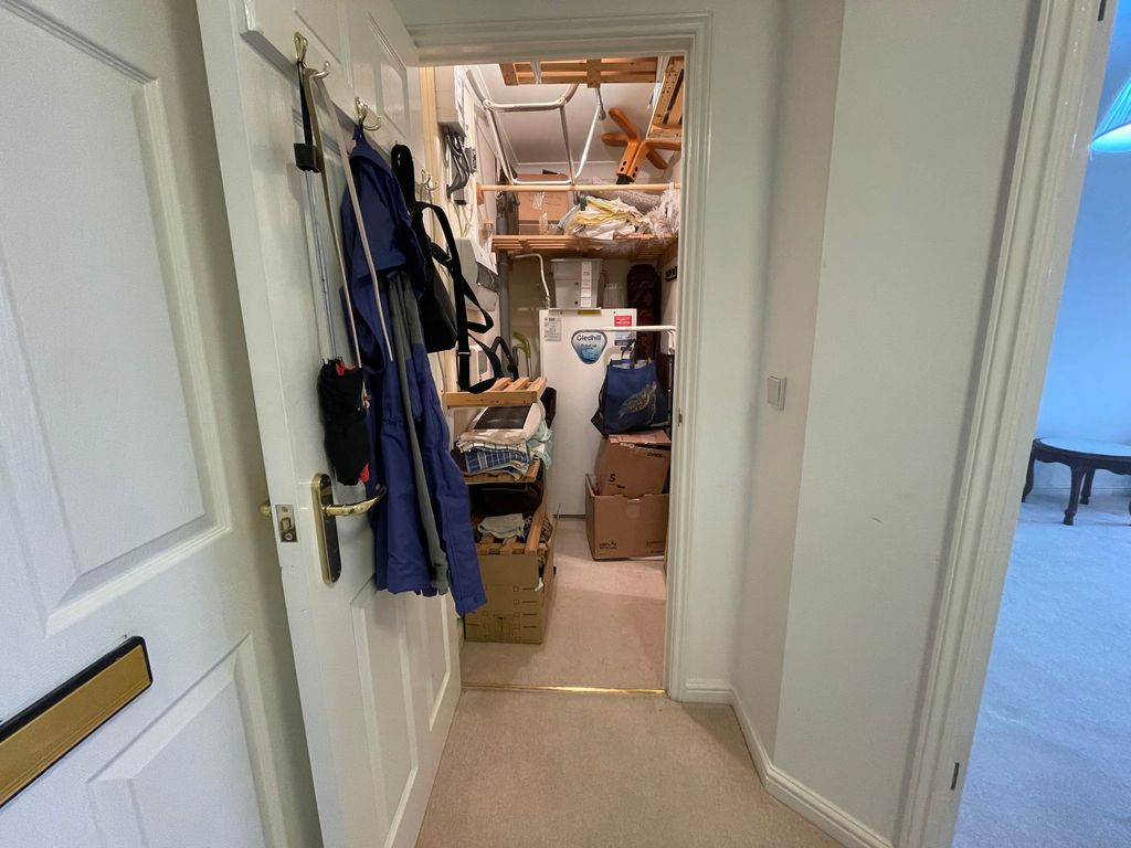 Property photo 3 of 13