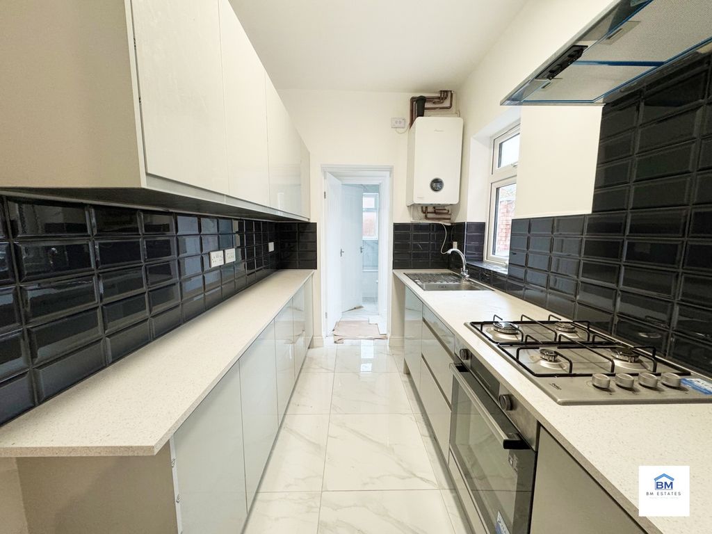 Property photo 3 of 8 Photo 3