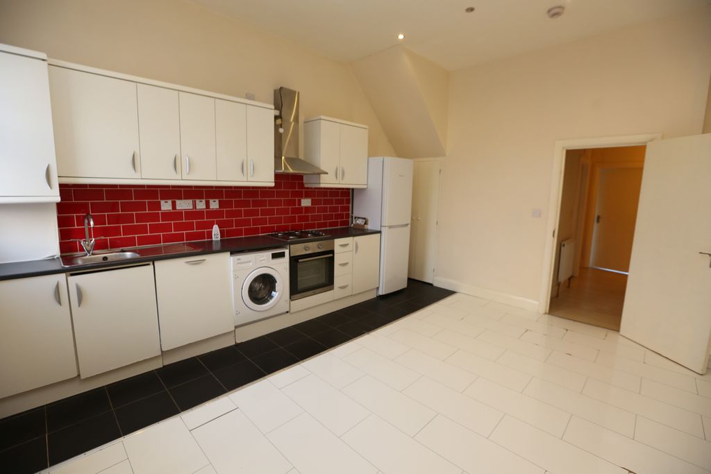 Property photo 2 of 10 Gallery