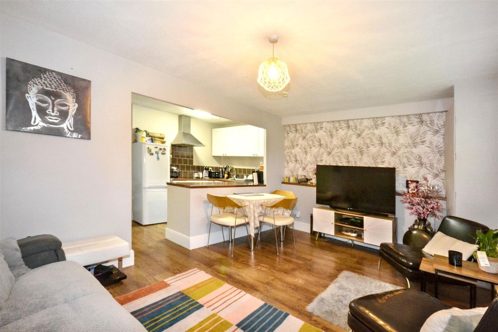 Property photo 3 of 13 Adsc_0001.Jpg