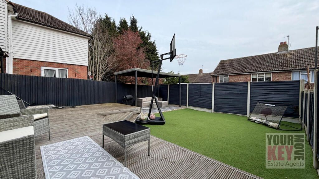 Property photo 2 of 18