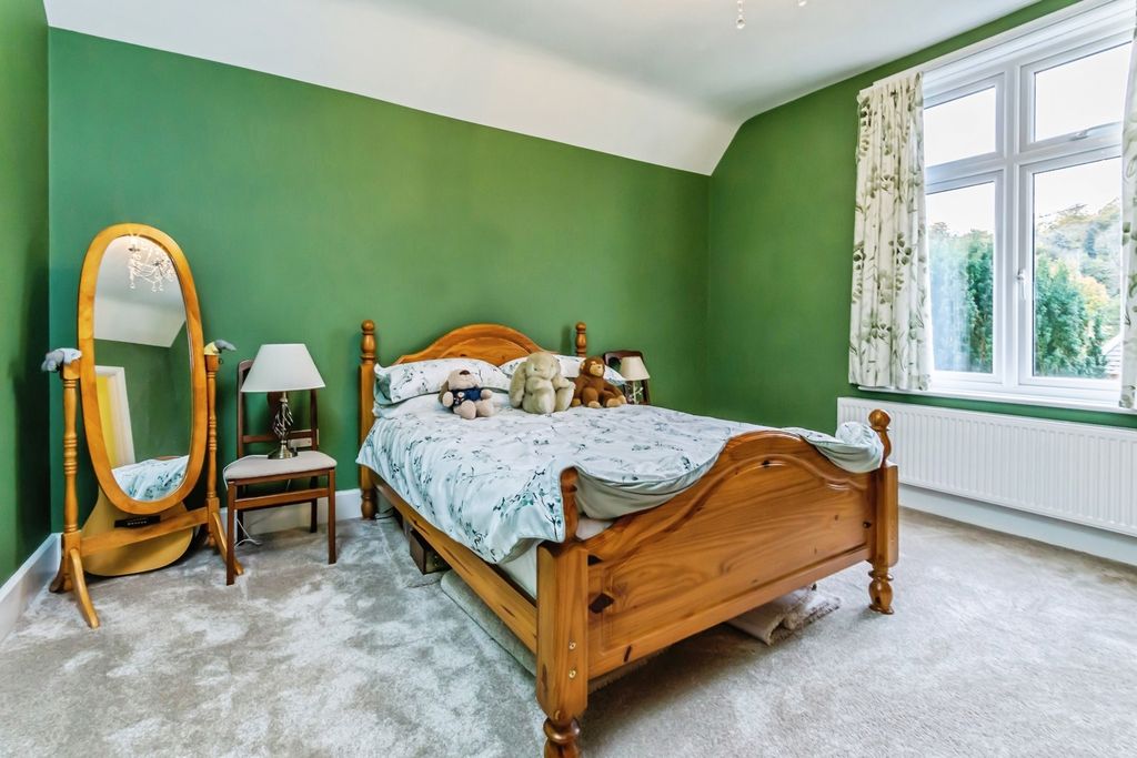 Property photo 3 of 18 Photo