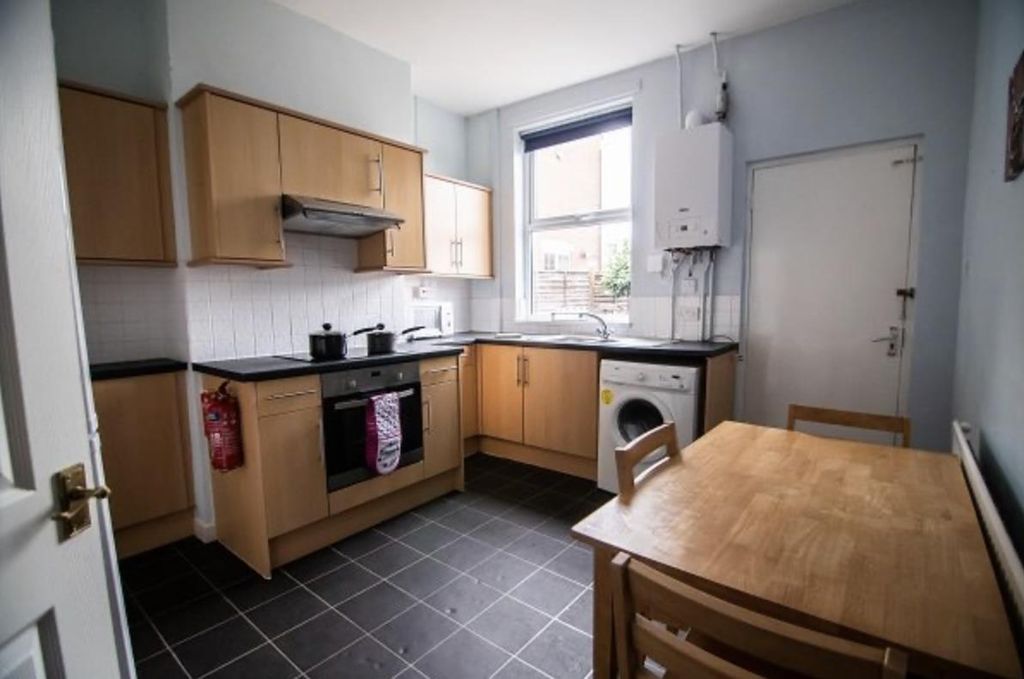 Property photo 2 of 10 2.Png