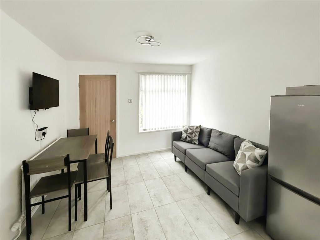 Property photo 1 of 8 Picture No. 03